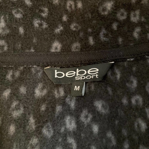 Bebe Sport Pullover Jacket Womens Sz M Black Gray Leopard Fleece 1/4 Zip LOGO - Picture 5 of 8
